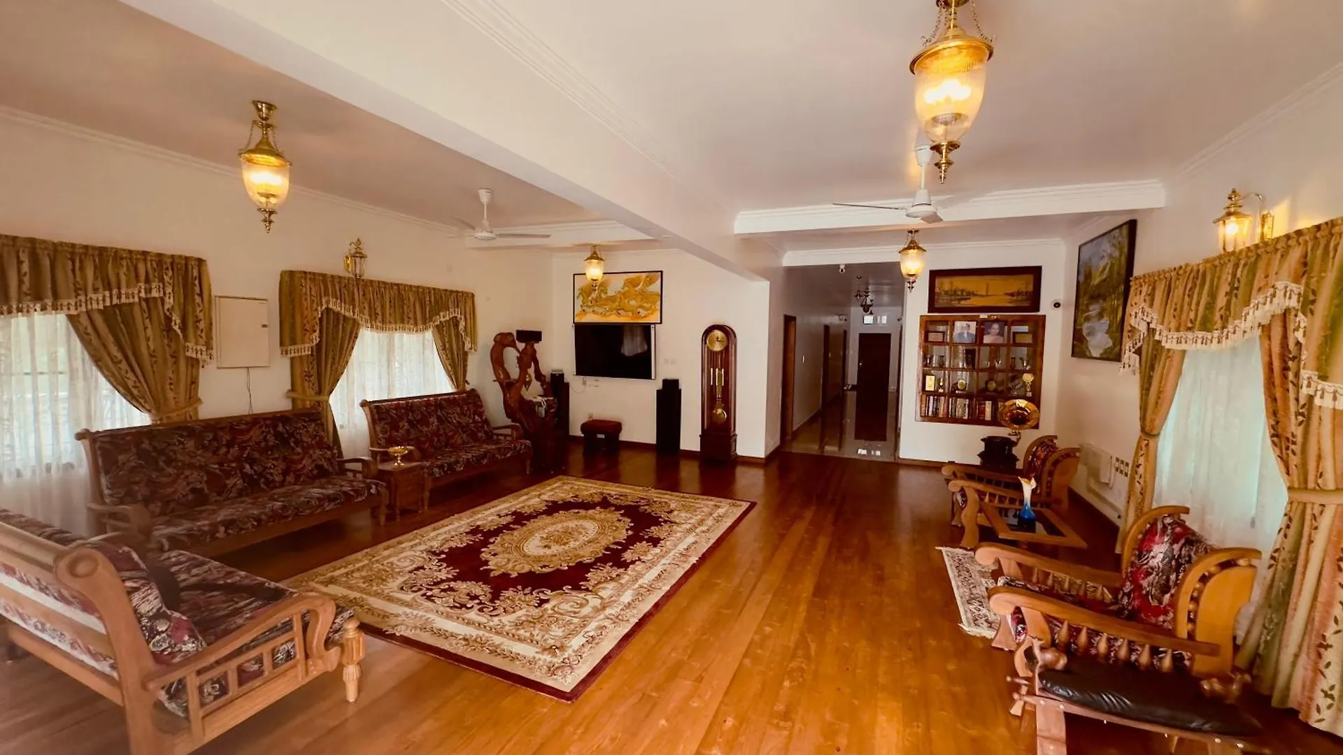 KochiCleety'S Residency公寓 0*, Kochi 印度